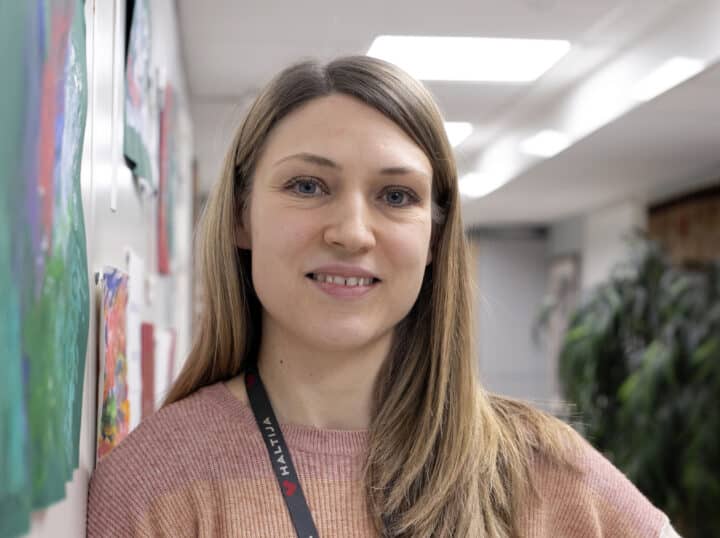 Iiris Pilke, Helsingin päivätoiminnan ohjaaja.