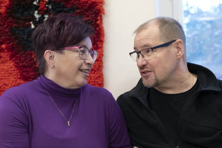 Seija ja Pasi Lindholm.